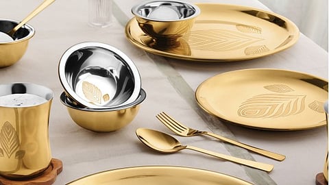 Classic Essential Dinner Set