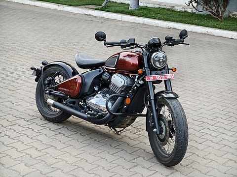 Our test ride machine was painted in Mystic Copper colour