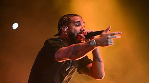 Rapper Drake offers to pay for fan's divorce proceedings at 'It’s All a Blur' concert