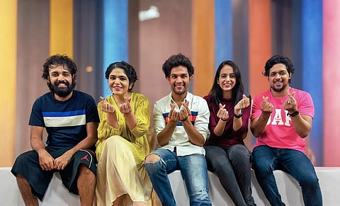 From L to R: Akhilesh reddy,
Chandani Agarwal (director),
Mayank agarwal, Khushi Gupta
and Basumitra Chakraborty