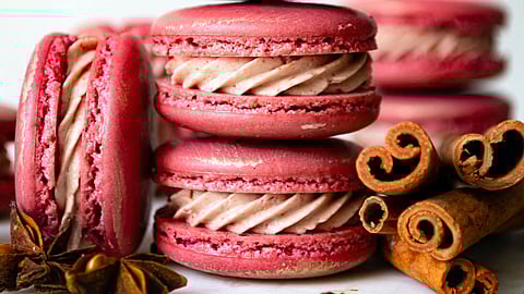 Summer fruit meets fall spices in this plum macaron recipe