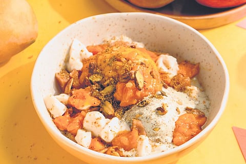 Mango and pistachio Sundae