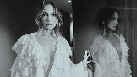 In frame: Jennifer Lopez