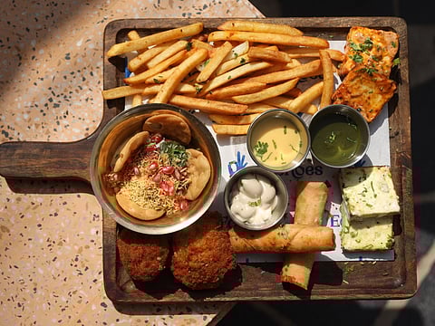 Echoes weekend party board (veg)