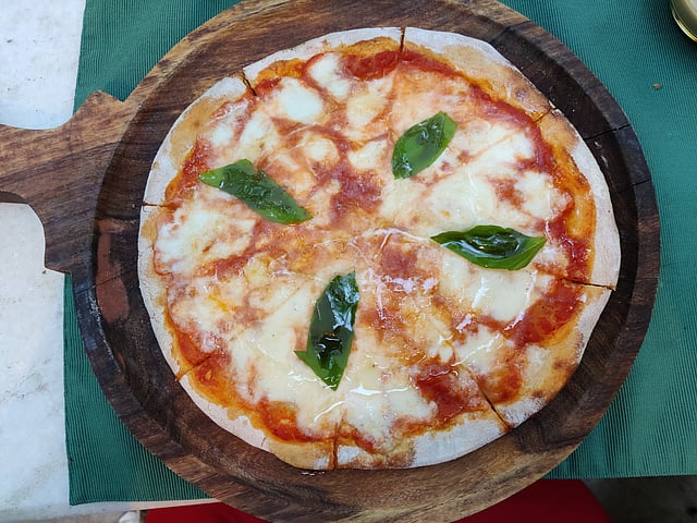 Pizza Margherita