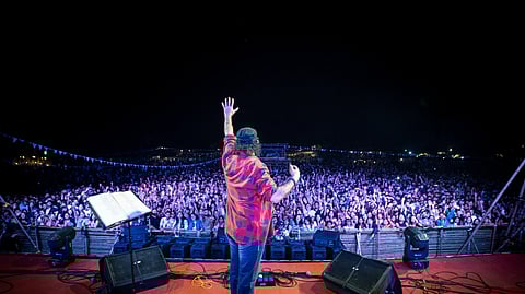 Band Mohit Chauhan on stage