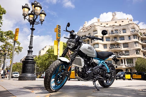 Royal Enfield Guerrilla 450