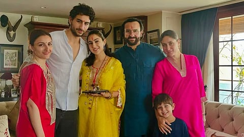 Sara Ali Khan poses with her family