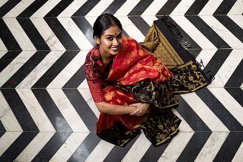 Danseuse Radhe Jaggi in one of Gaurang Shah's exclusive handwoven saris