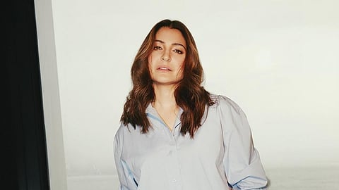 Anushka Sharma captures devotees performing Chhath Pooja at Mumbai beach from her sea-facing apartment