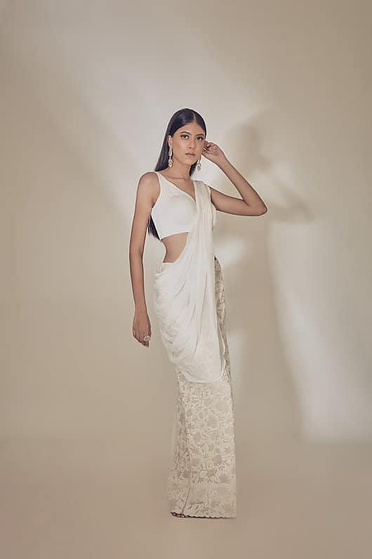 Sari by Premya by Manishii