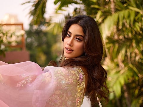 Janhvi Kapoor looks all things gorgeous in a pink and lavender sari