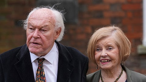 Timothy West (L) with his wife Prunella Scales (R)