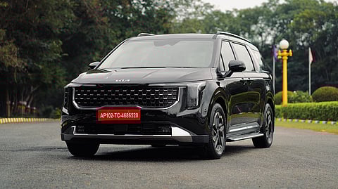 The new Kia Carnival Limousine+