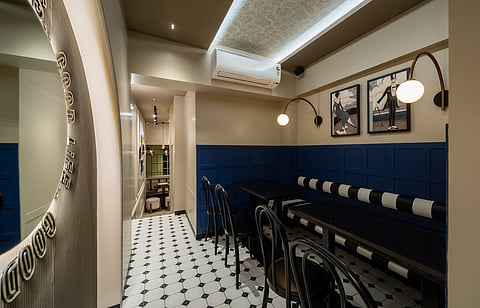 Dessert Republic Café