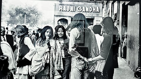 Photographer Pablo Bartholomew clicked a hippy couple in CP in 1974
