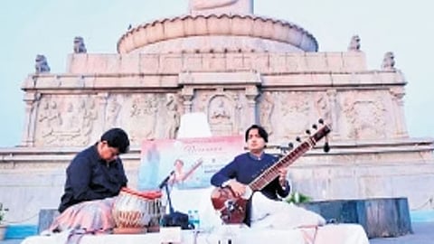 Morning Raaga at Tank Bund: Mehtab Ali Niazi’s soulful sitar recital captivates music lovers
