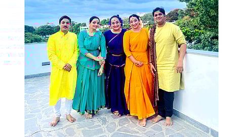 (L-R): Surya Upadhyaya, Akruti Shah, Shoma Kaikini Singh, Ashwini Kaikini & Amit Mishra