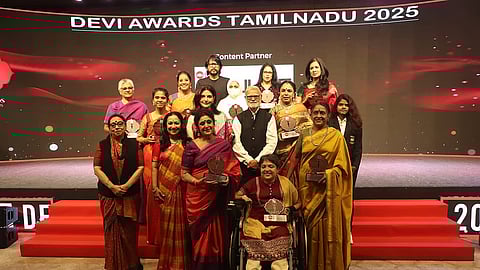The Devis with TNIE Editorial Director Prabhu Chawla, TNIE CEO Lakshmi Menon and TNIE Executive Editor Santwana Bhattacharya.