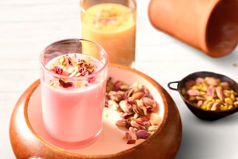 Holi 2025: Try this Gulab Kesari Thandai recipe for a soothing summer treat