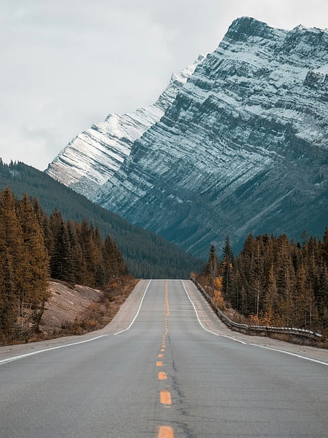 Packing for the Peaks: 5 Essentials for a Perfect Hill Station Getaway!