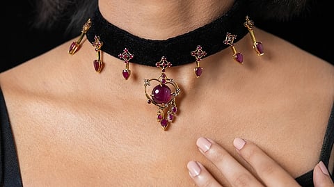 This jewellery collection whispers of vintage romance!