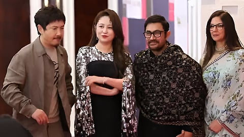 Shen Teng and Ma Li with Aamir Khan and Gauri Spratt