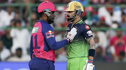 Virat Kohli gets his heartbeat checked by Sanju Samson during RR vs RCB match