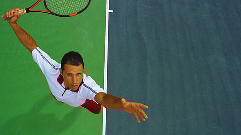 What are the different types of tennis racquets and which is best for beginners?