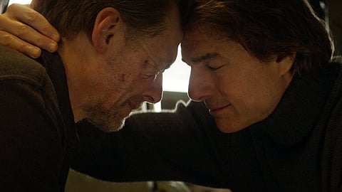 Tom Cruise ‘will literally risk his life for the audience’, says longtime co-star Simon Pegg