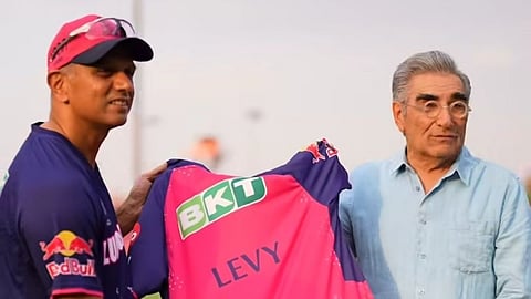 Rahul Dravid gifts personalised Rajasthan Royals jersey to Schitt’s Creek star Eugene Levy