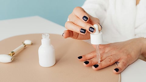 Cuticle Oil: How to make your nails look moisturised and cute?