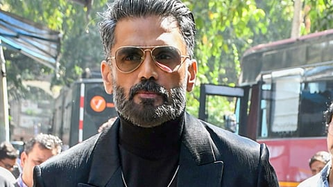 Suniel Shetty calls Paresh Rawal ‘wonderful human being’ amidst Hera Pheri 3 row