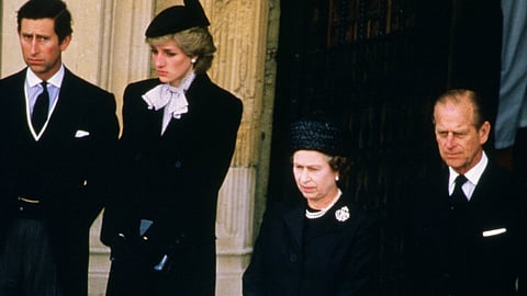 Royal family members have a curious tradition while travelling