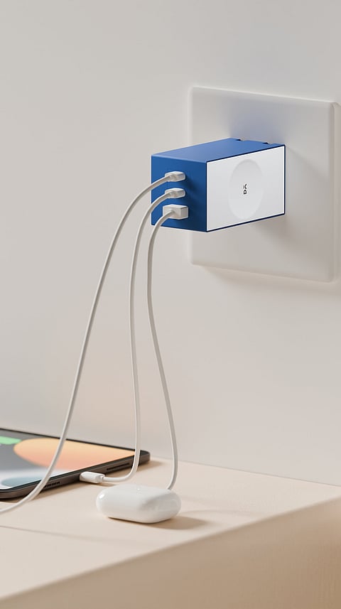 Triple port GaN 67-watts adapter