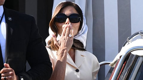 Lauren Sánchez sets new standards for engagement rings with 45-carat stunner