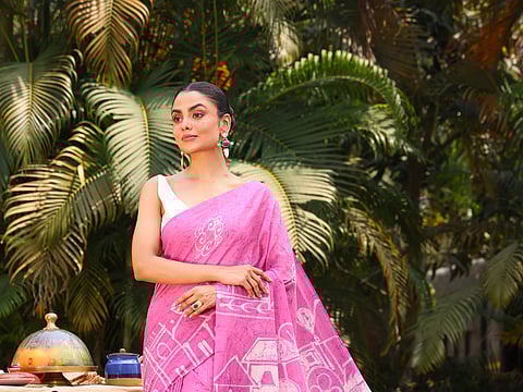 Rang TaRang is a joyful explosion of different shades, poetry, music, and rhythm