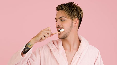 How long should you brush your teeth?