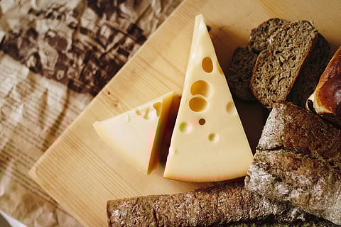 Here are three kinds of cheese you should avoid in the morning.