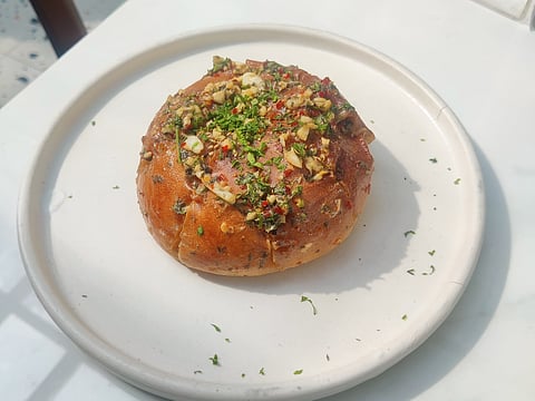 This new café serves a variety of brews, delectable treats, and some local favourites