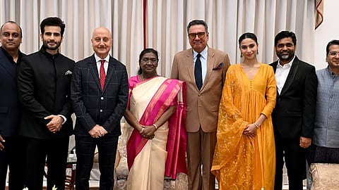 Anupam Kher shares picture with President Murmu
