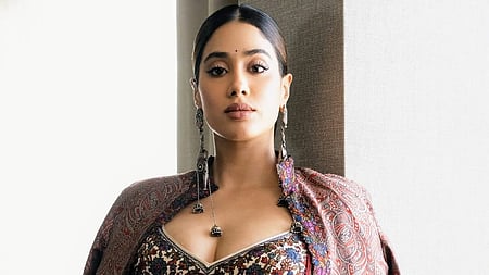 Varun Dhawan, Janhvi Kapoor set the house on fire with Guru Randhawa in Perfect