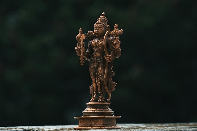 Handcrafted Idols for Diwali gift