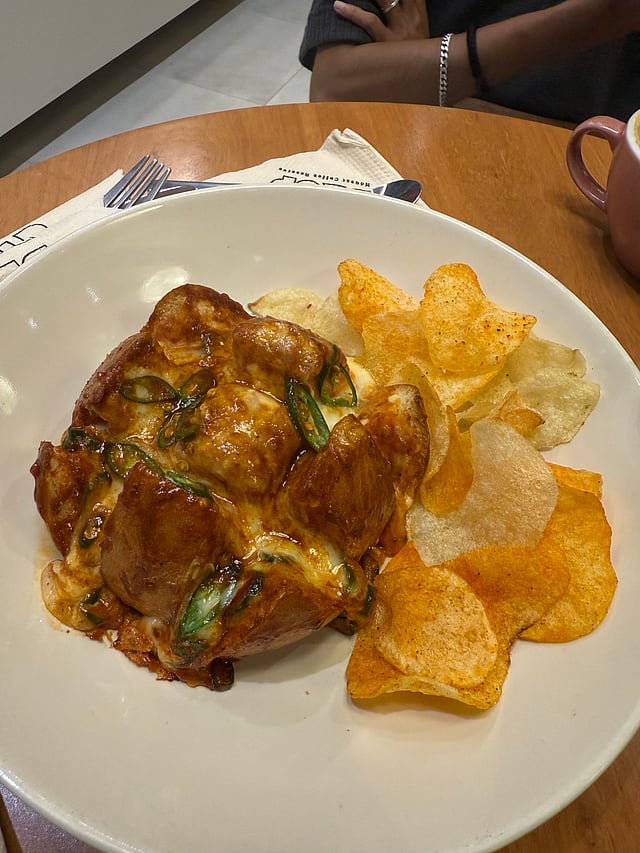 This new coffee shop boasts speciality brews & popular dishes with a South Indian twist