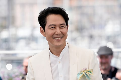 Scammers in the name of Lee Jung Jae, scammed a woman for 500 million KRW