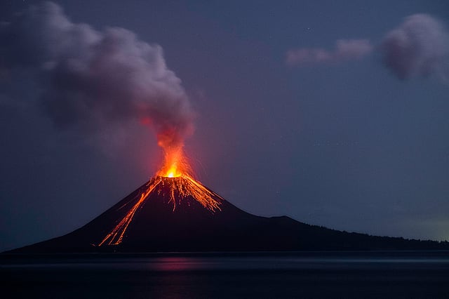 This overnight cruise offers a close look at India’s only active volcano!