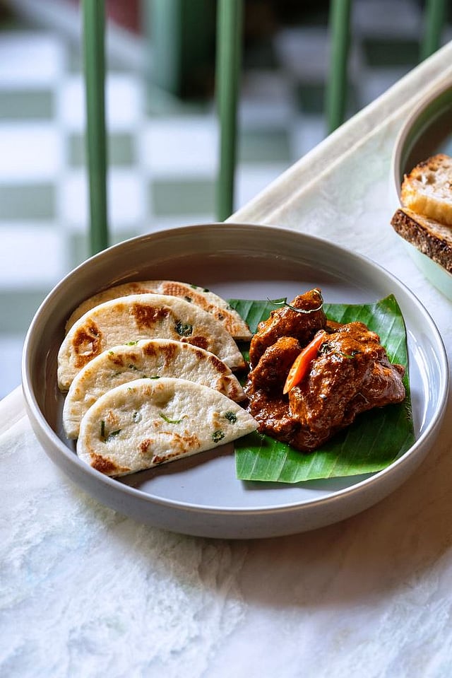 Bao ’Dang and Nasi and Mee