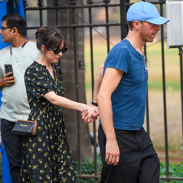 (L-R) Dakota Johnson, Chris Martin