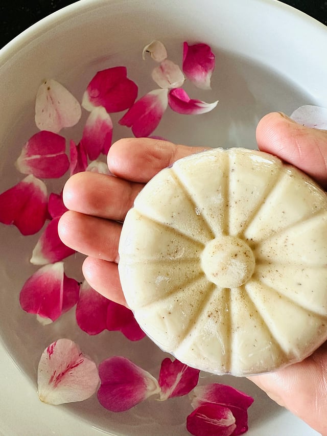 Waterless skincare and its benefits