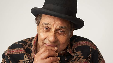 Deol family shares emotional tributes on Dharmendra's birth anniversary